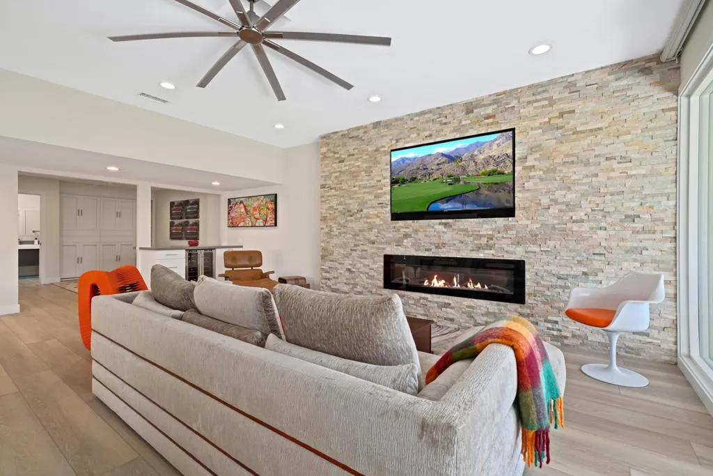 86 La Ronda Drive, Rancho Mirage, California 92270 home-pic-3