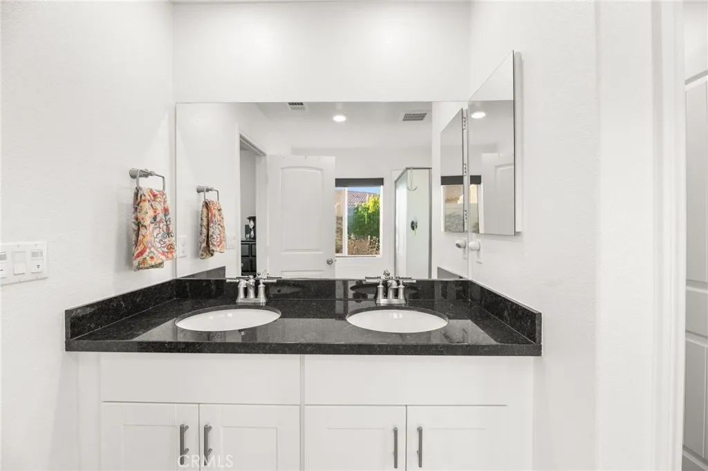 27878 Calle Talavera, Menifee, California 92585 home-pic-32