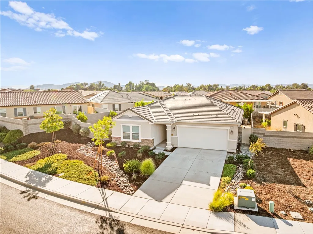 27878 Calle Talavera, Menifee, California 92585 home-pic-5