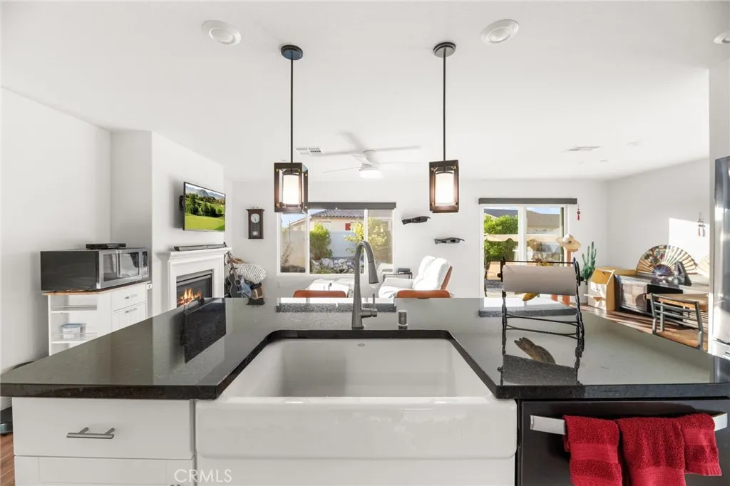 27878 Calle Talavera, Menifee, California 92585 home-pic-17