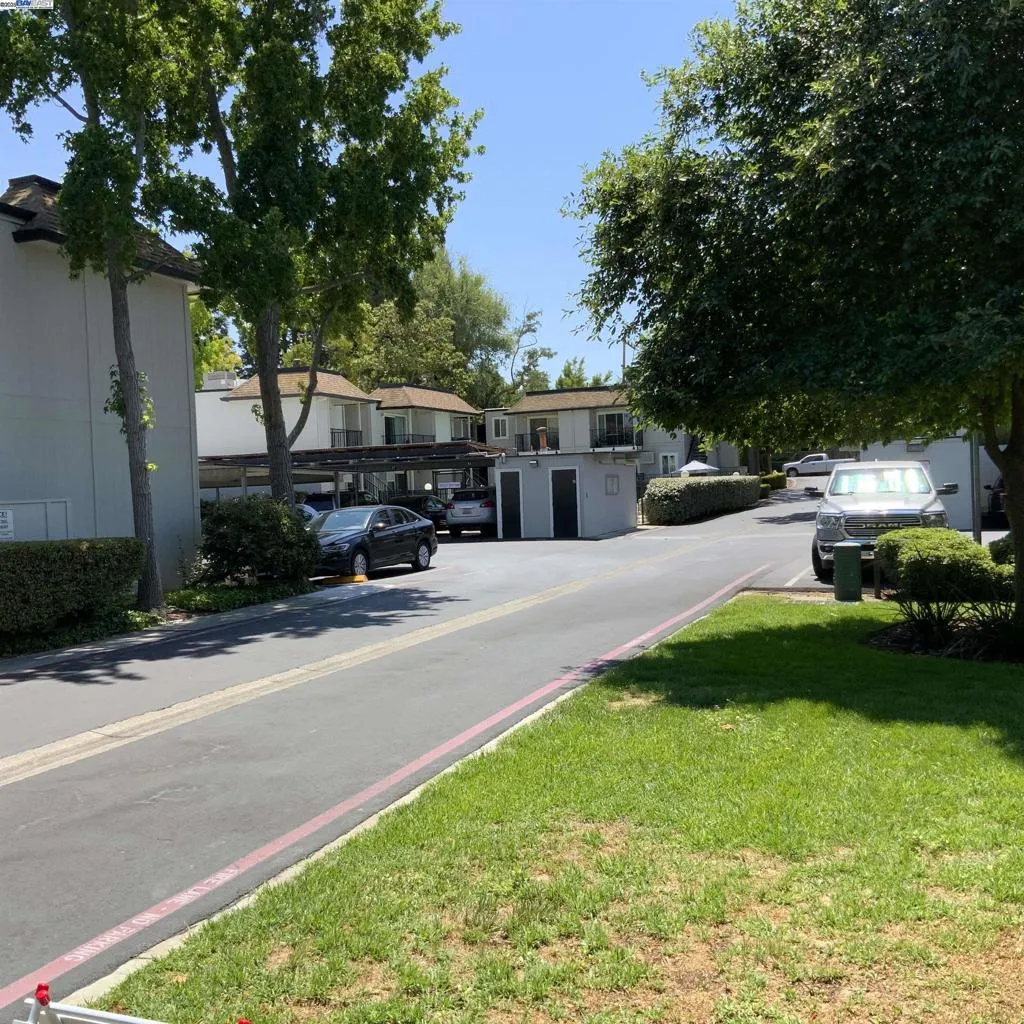 1590 Sunnyvale Ave 31, Walnut Creek, California 94597 home-pic-26