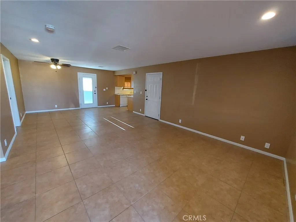 56164 56164 Papago, Yucca Valley, California 92284 home-pic-3