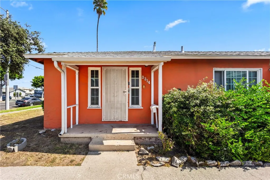 3314 -3316 W Imperial Hwy, Inglewood, California 90303 home-pic-3