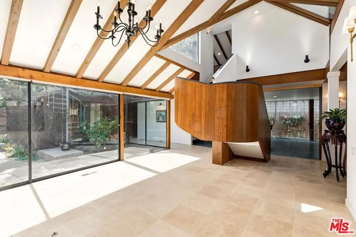 Dining Space and Floating Stai