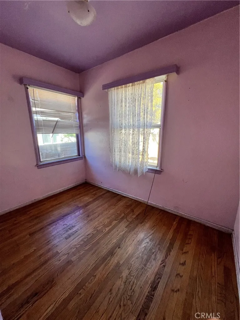 1037 1037 Kewen, San Fernando, California 91340 home-pic-7