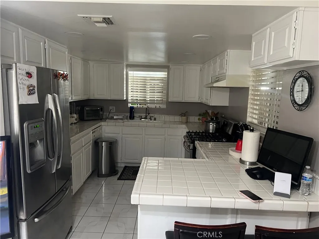 11863 Stanford Avenue, Los Angeles, California 90059 home-pic-4