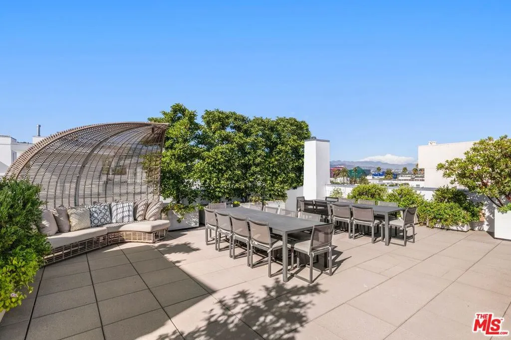 450 N Palm Drive 507, Beverly Hills, California 90210 home-pic-28