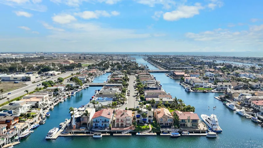 DJI_20251001054215_0862_D