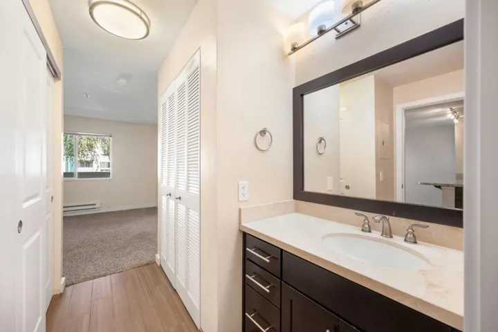 6400 Christie 2208, Emeryville, California 94608