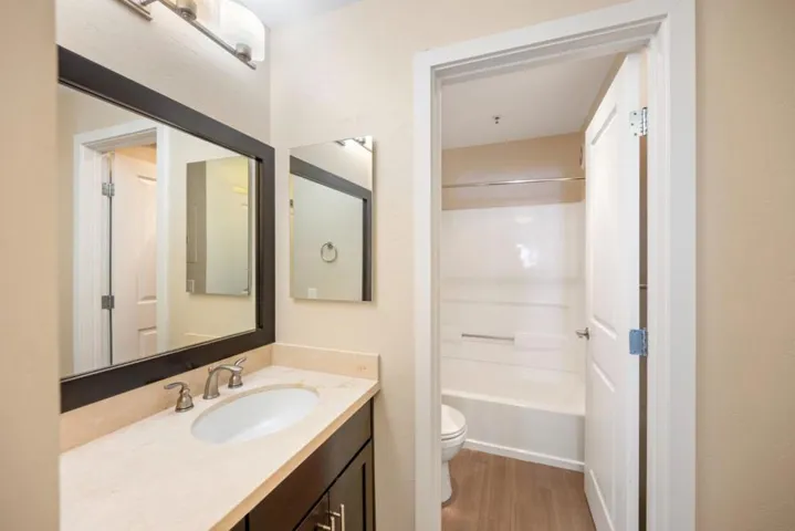 6400 Christie 2208, Emeryville, California 94608