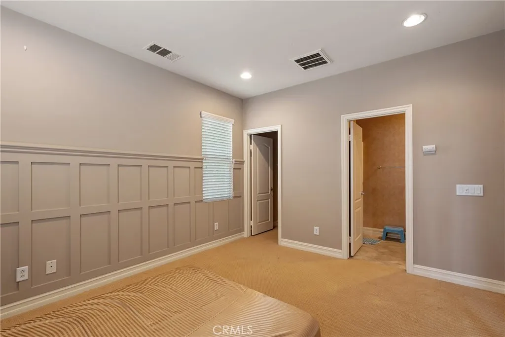 6800 Knightsbridge Court, Eastvale, California 92880 home-pic-17
