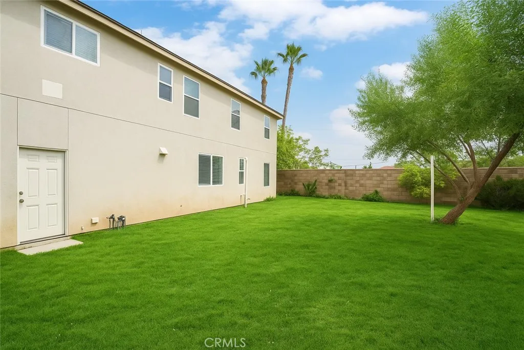 6800 Knightsbridge Court, Eastvale, California 92880 home-pic-34