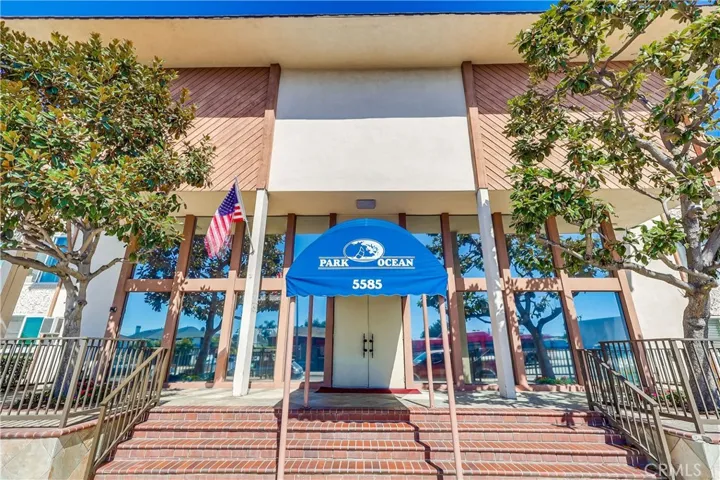 5585 E Pacific Coast 140, Long Beach, California 90804