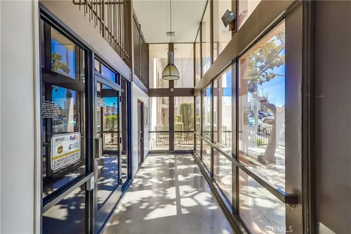 5585 E Pacific Coast 140, Long Beach, California 90804