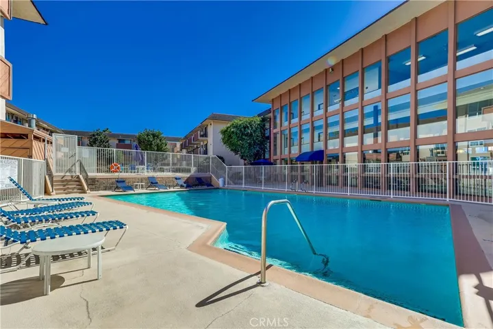 5585 E Pacific Coast 140, Long Beach, California 90804