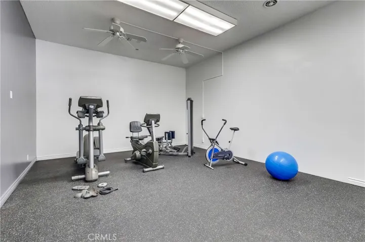 5585 E Pacific Coast 140, Long Beach, California 90804