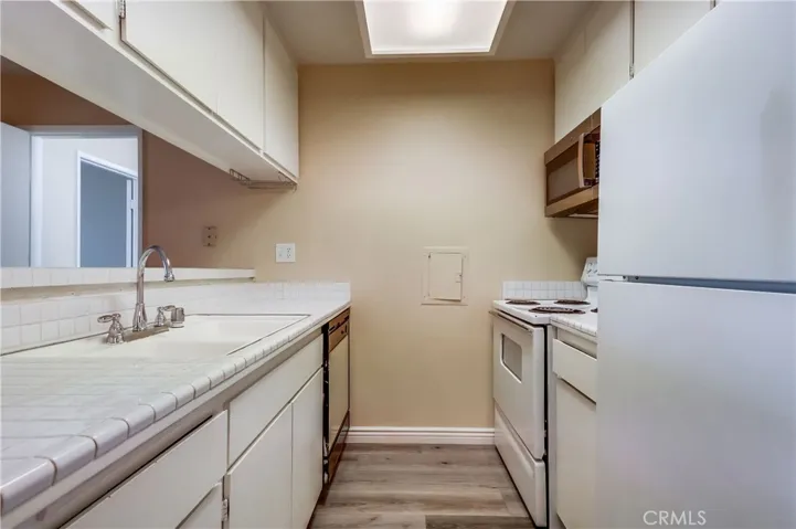 5585 E Pacific Coast 140, Long Beach, California 90804