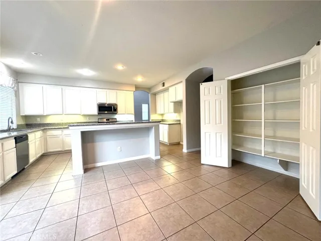 24094 Safiro Court, Wildomar, California 92595