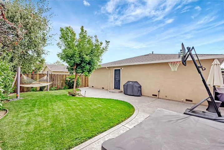 33718 3rd St, Union City, California 94587