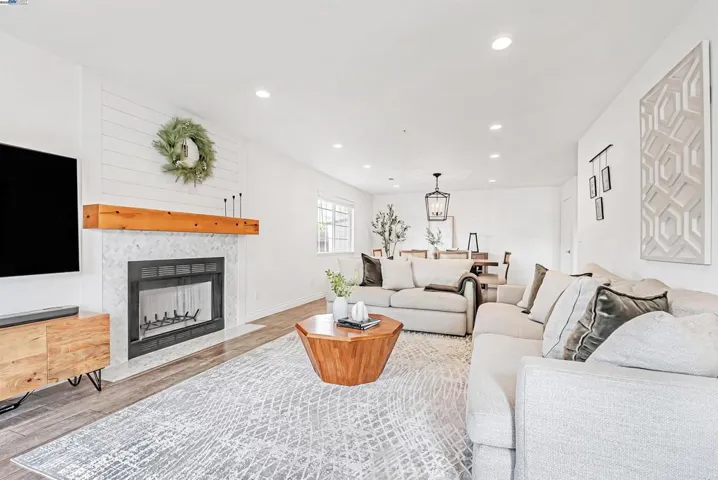 33718 3rd St, Union City, California 94587