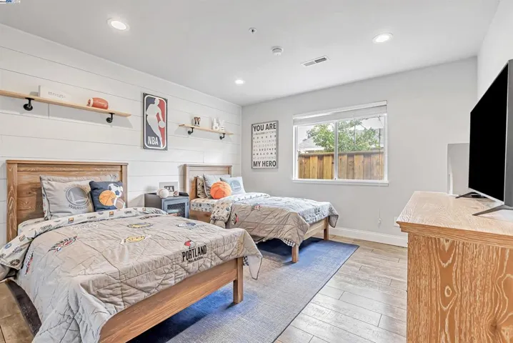 33718 3rd St, Union City, California 94587