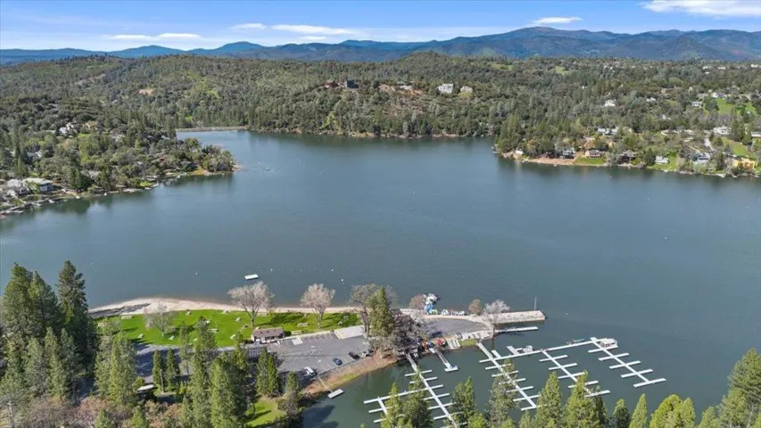 20944 Woodside Way, Groveland, California 95321