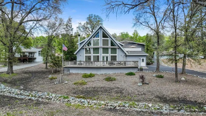 20944 Woodside Way, Groveland, California 95321