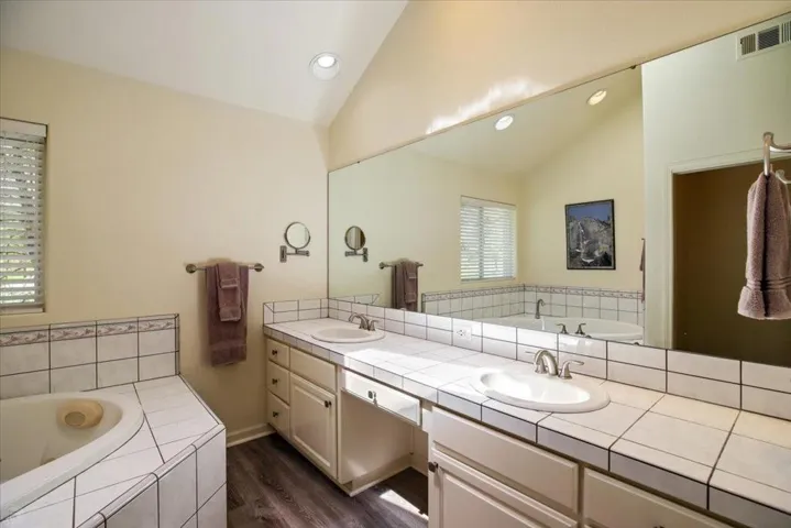 20944 Woodside Way, Groveland, California 95321