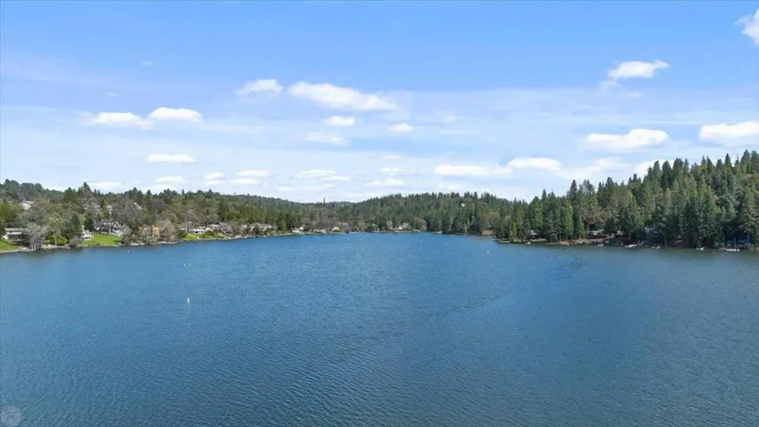 20944 Woodside Way, Groveland, California 95321