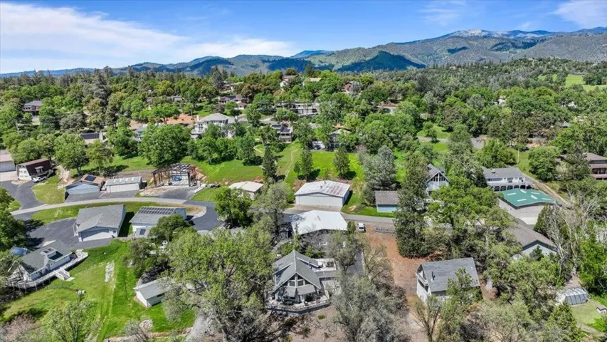 20944 Woodside Way, Groveland, California 95321