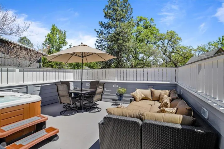 20944 Woodside Way, Groveland, California 95321
