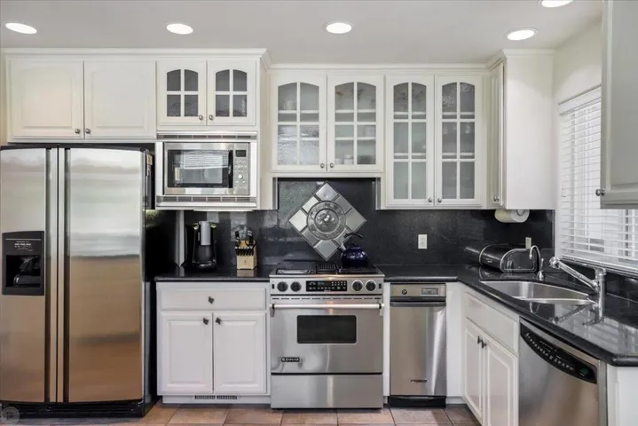 20944 Woodside Way, Groveland, California 95321