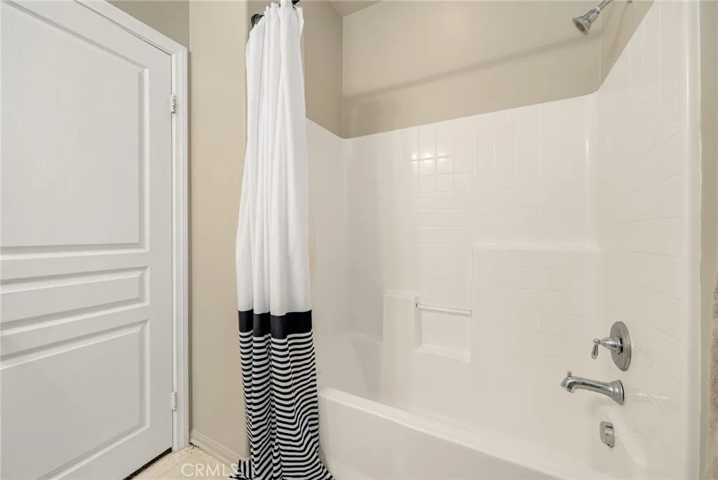 3137 E Chip Smith, Ontario, California 91762 home-pic-17