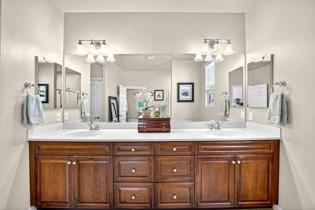 39492 Camino Piscina, Indio, California 92203 home-pic-22