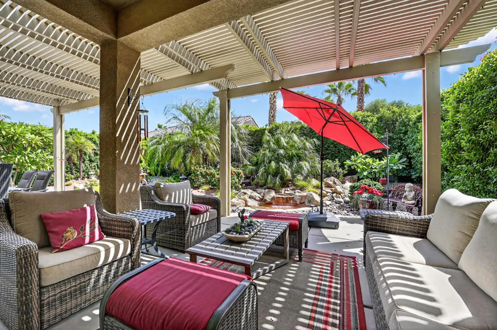 39492 Camino Piscina, Indio, California 92203 home-pic-32