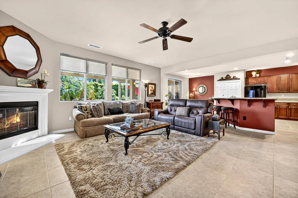 39492 Camino Piscina, Indio, California 92203 home-pic-16