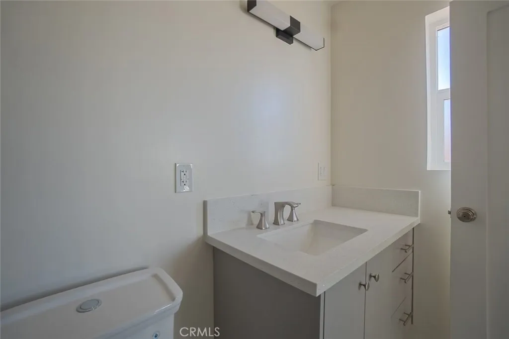 10917 Bartlett Avenue, Adelanto, California 92301 home-pic-9