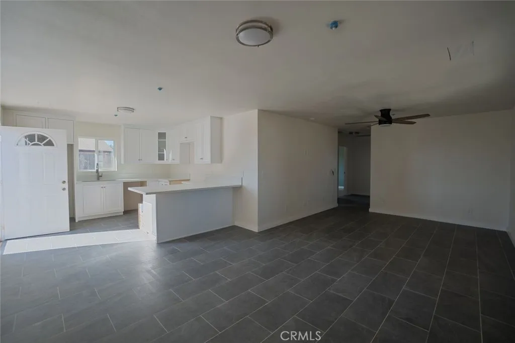 10917 Bartlett Avenue, Adelanto, California 92301 home-pic-2