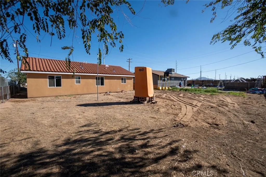 10917 Bartlett Avenue, Adelanto, California 92301 home-pic-10