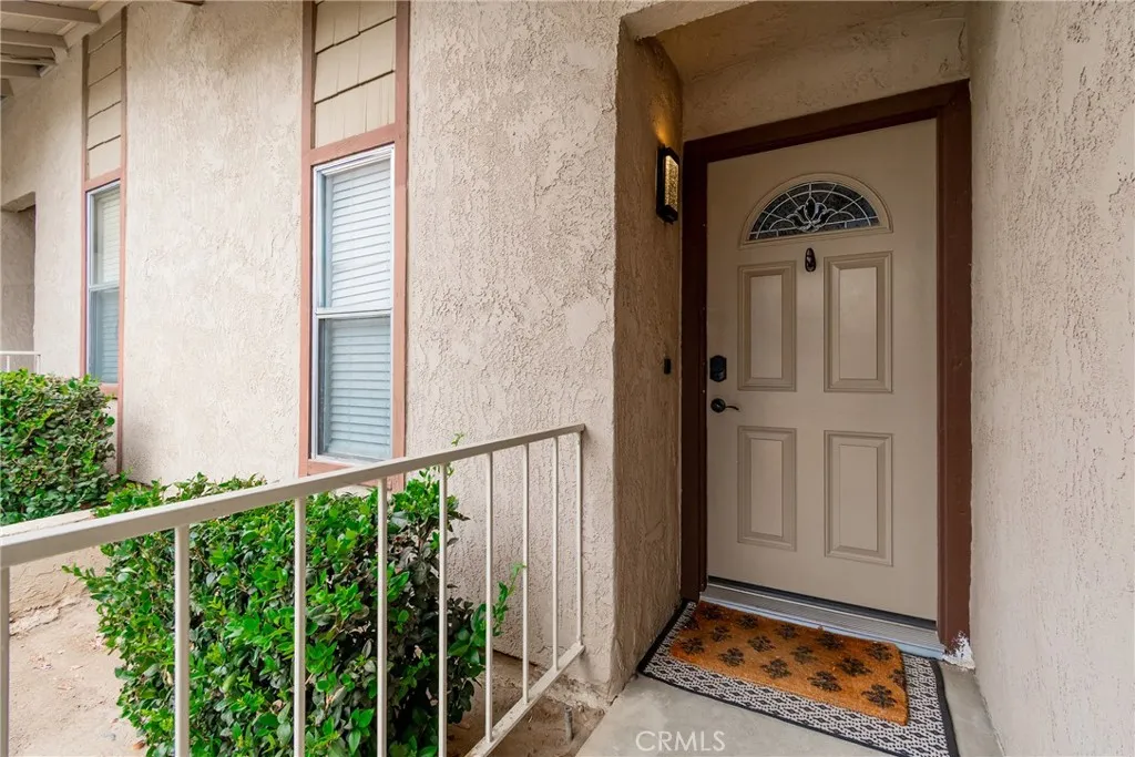 1171 Stone Pine Lane C, Corona, California 92879 home-pic-18