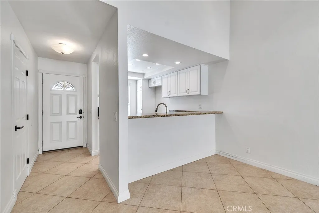1171 Stone Pine Lane C, Corona, California 92879 home-pic-8