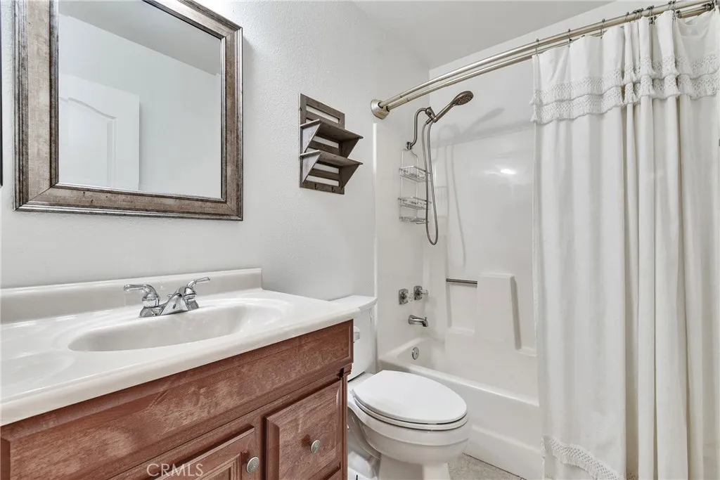 1171 Stone Pine Lane C, Corona, California 92879 home-pic-15