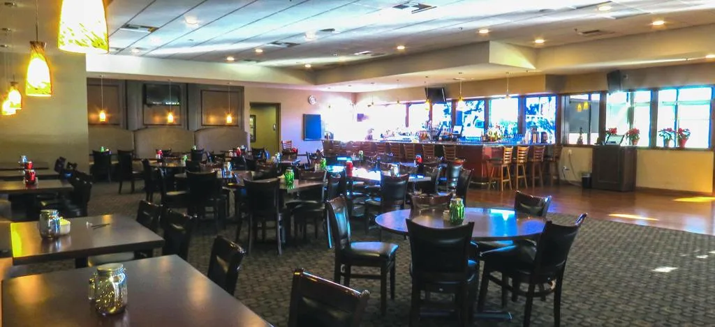 7 Restaurant 2_edited-1