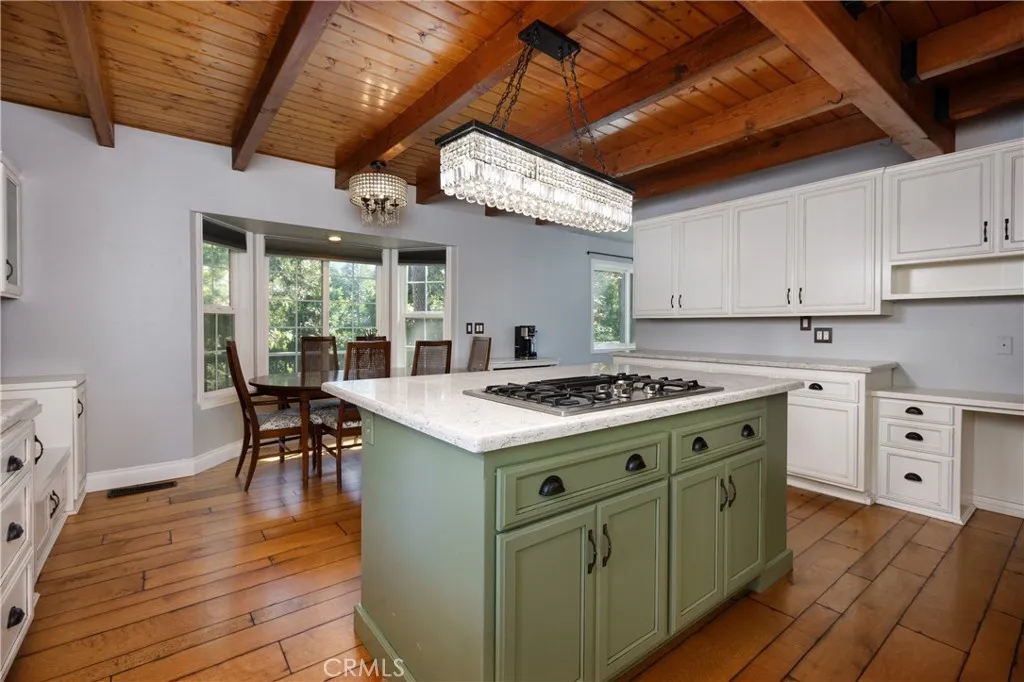 24540 Horst, Crestline, California 92325 home-pic-7