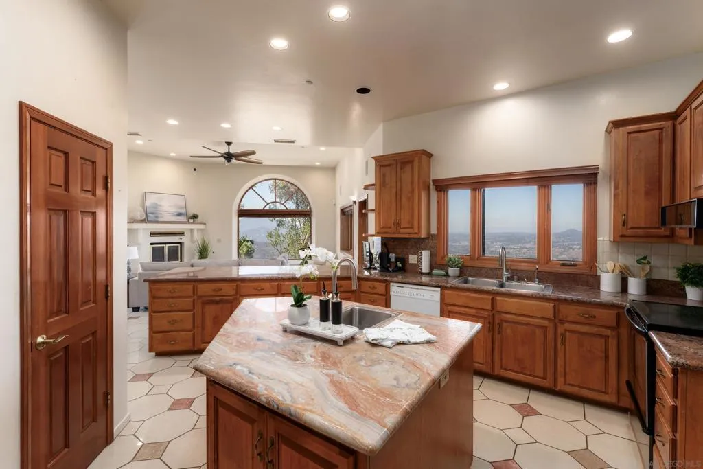 4029 Alta Loma Dr, Jamul, California 91935 home-pic-11