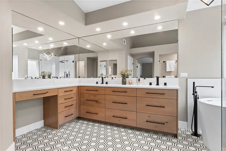 6375 Tiburon, Yorba Linda, California 92886