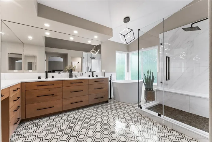 6375 Tiburon, Yorba Linda, California 92886