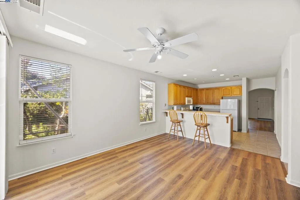 993 Centennial Dr, Brentwood, California 94513 home-pic-6