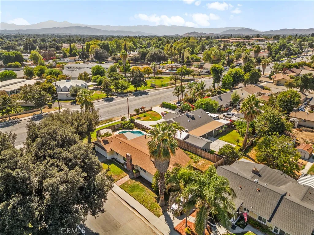 6985 Malibu Drive, Riverside, California 92504 home-pic-34