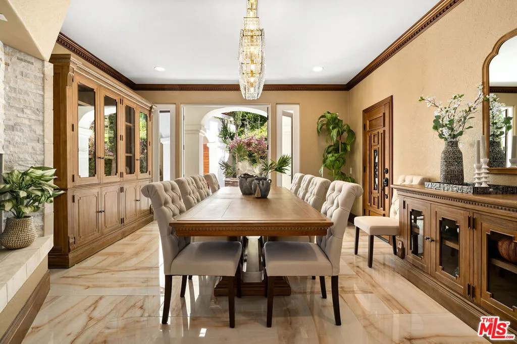 2468 Coldwater Canyon Drive, Beverly Hills, California 90210 home-pic-13